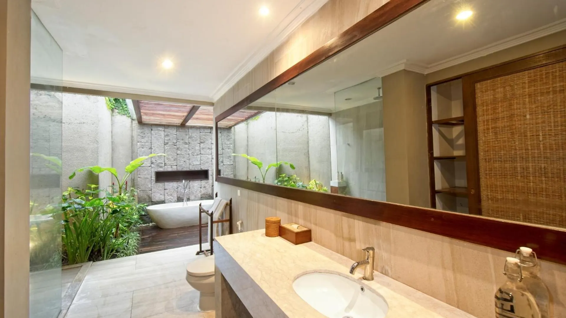 Kecapi Villa Seminyak By Ini Vie Hospitality  Seminyak (Bali)