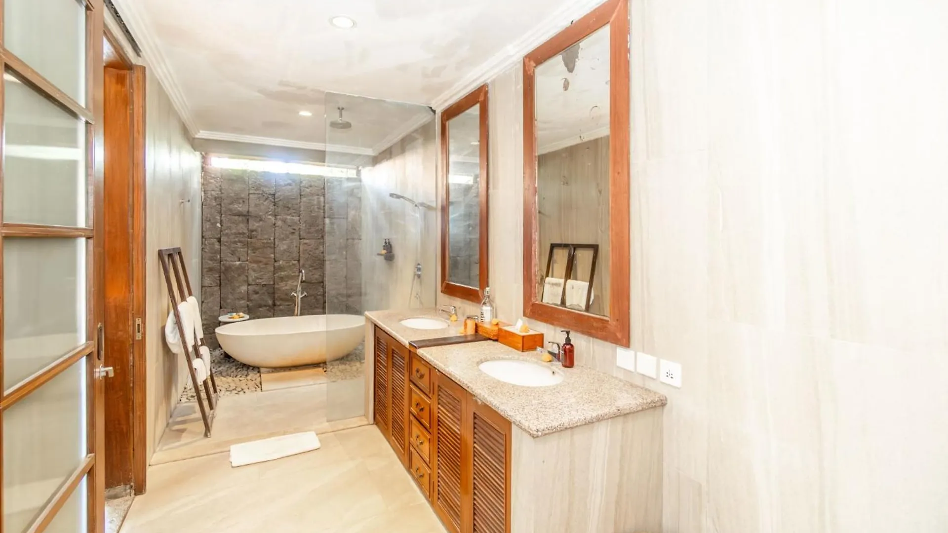 Kecapi Villa Seminyak By Ini Vie Hospitality